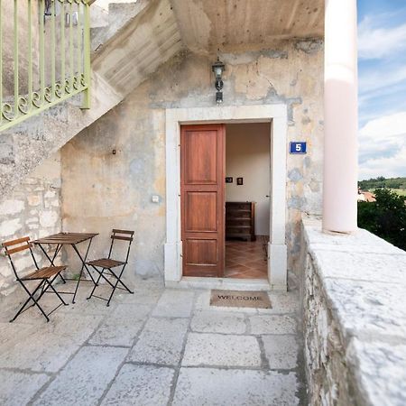 Old Town Studio And Apartment Vrsar Dış mekan fotoğraf